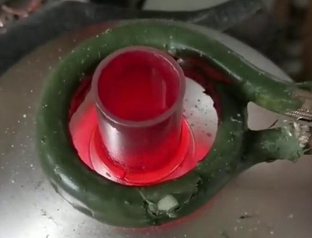 高頻焊機(jī)，不單純只是焊接銅管鋁管，還可以焊接不銹鋼鐵更各類異種金屬釬焊