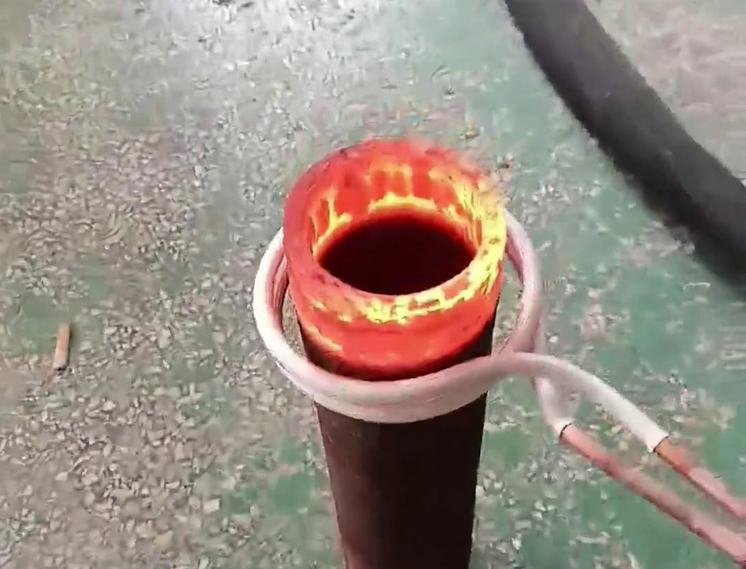 手持式高頻加熱機(jī)，輕便靈活，操作簡便